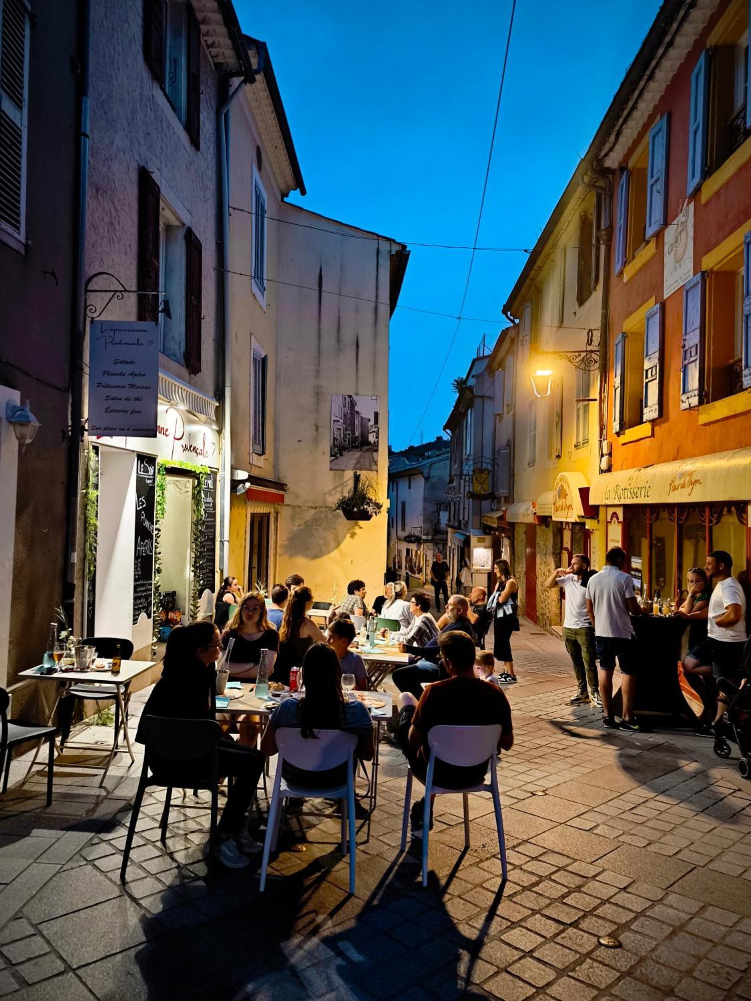 Le King & Suites Etoilees Greoux-les-Bains Luaran gambar